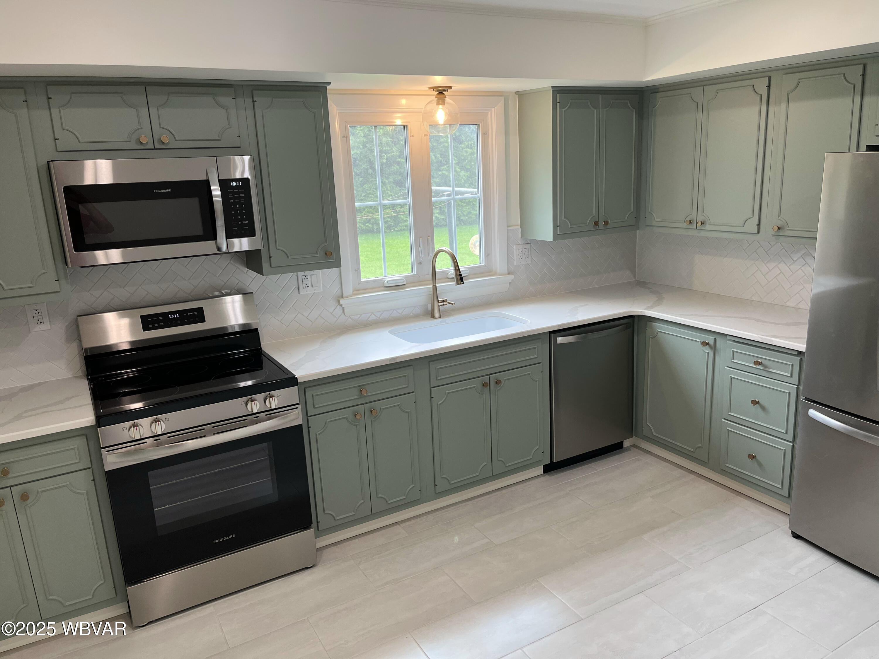 1040 St Davids Road Williamsport, PA 17701 - Photo 11 of 25 Kitchen