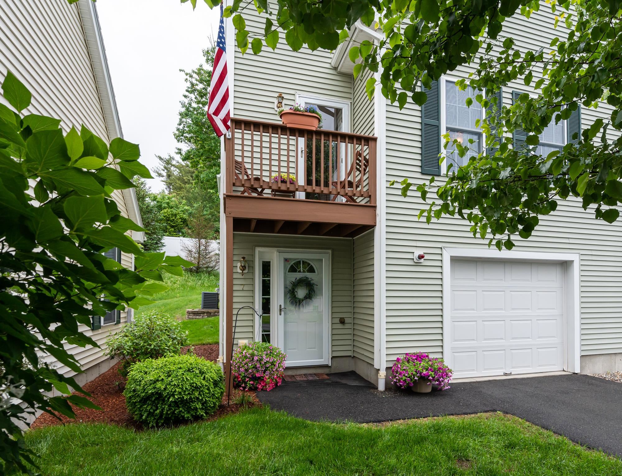 7 Cascade Circle Merrimack, NH 03054 - Photo 1 of 40