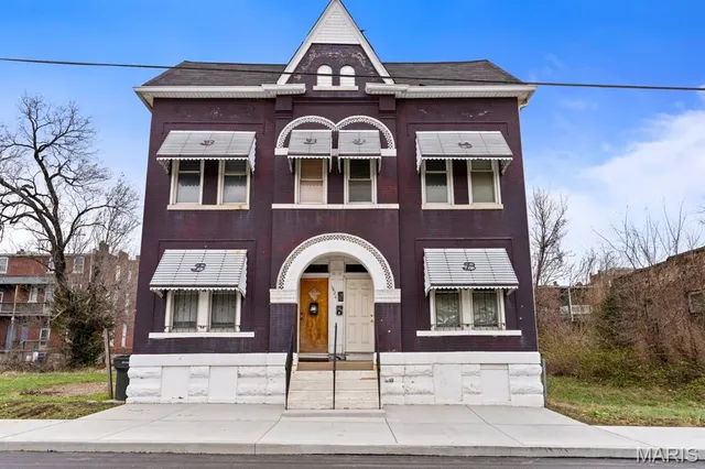 $119,900 | 1824 North 22nd Street, St. Louis, MO 63106