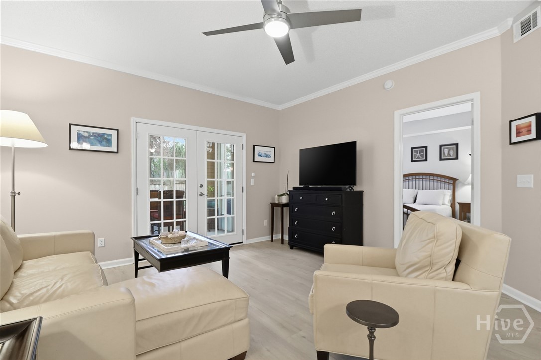 18 River Walk, Unit 18 Savannah, GA 31410 - Photo 26 of 27 Light, bright, move in ready!
