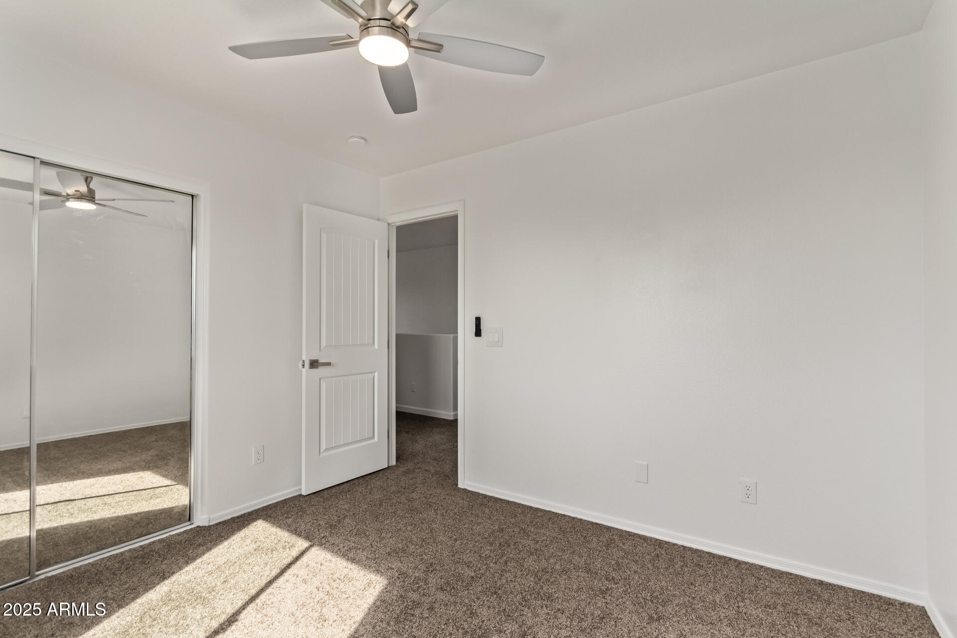 1401 East Bloch Road Phoenix, AZ 85040 - Photo 33 of 42 a view of an empty room