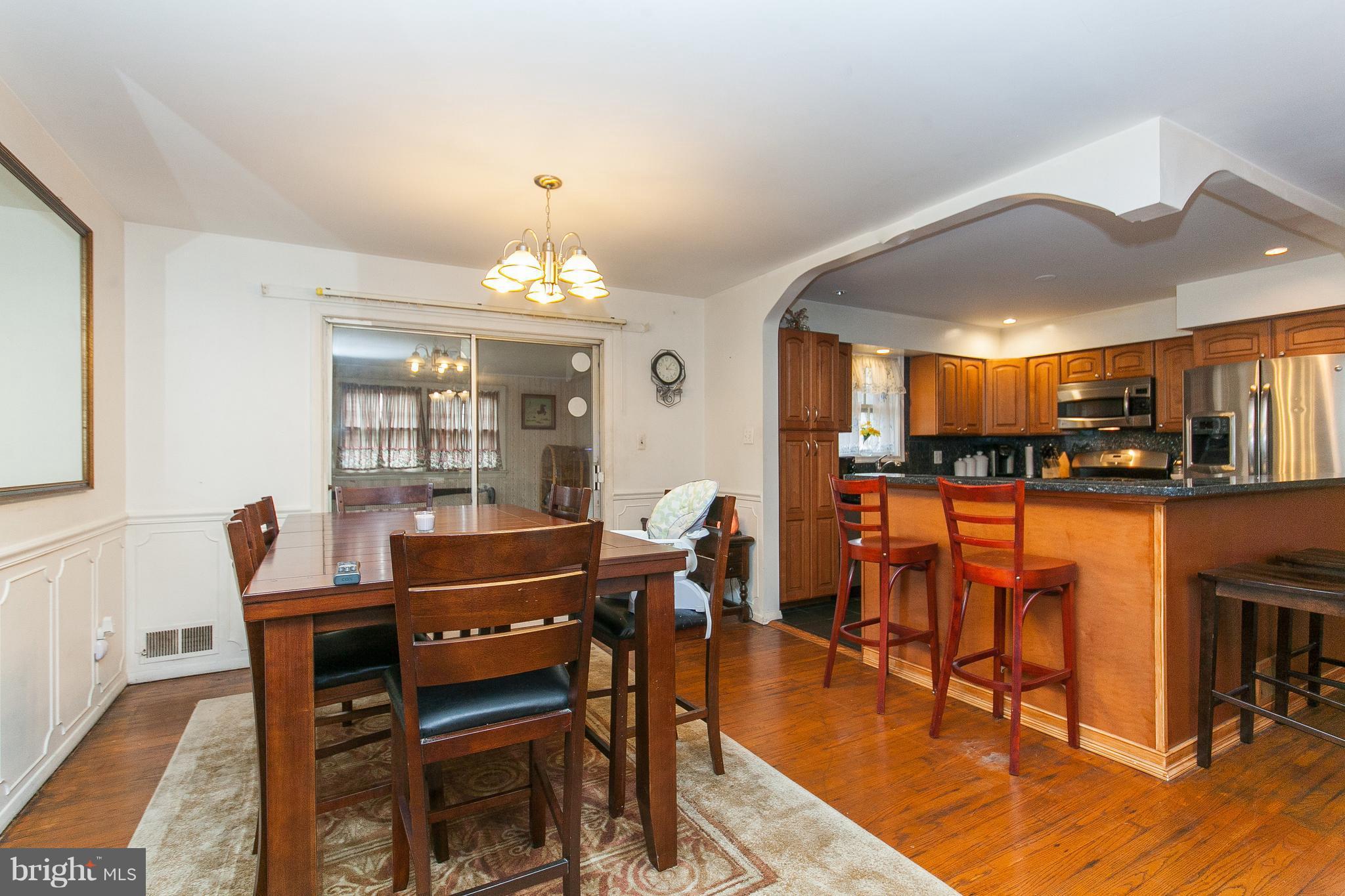 5021 Ox Road Fairfax, VA 22032 - Photo 13 of 30 3-Season Porch access in dining room
