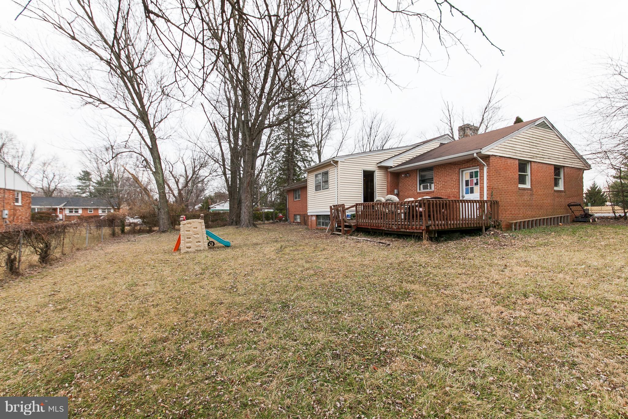 5021 Ox Road Fairfax, VA 22032 - Photo 25 of 30 Spacious fenced in yard