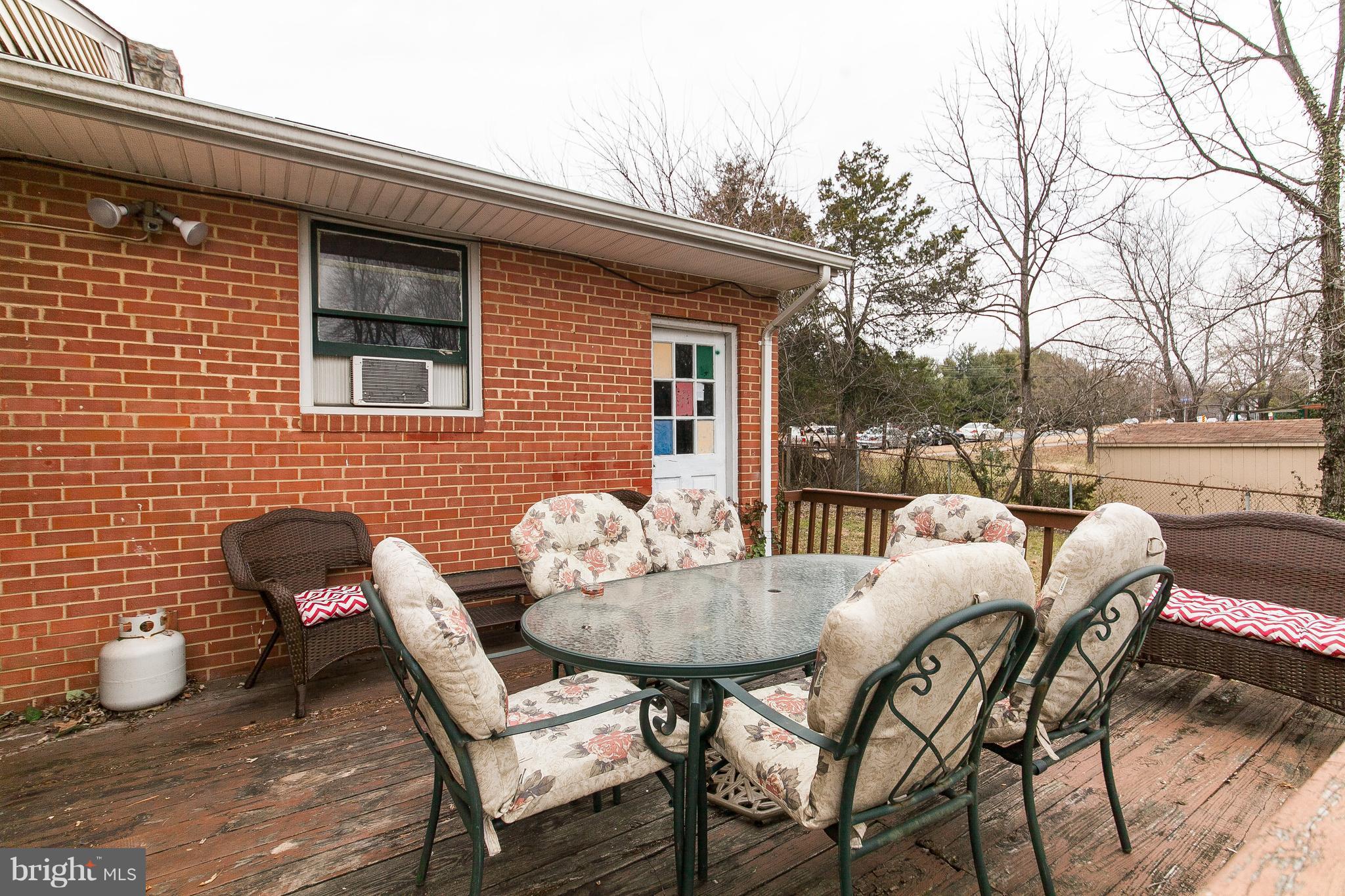 5021 Ox Road Fairfax, VA 22032 - Photo 29 of 30 Rear deck ready for entertaining