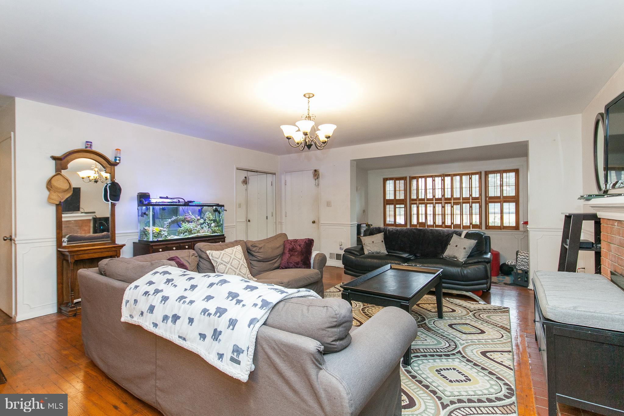 5021 Ox Road Fairfax, VA 22032 - Photo 6 of 30 Windows offer tons of natural light