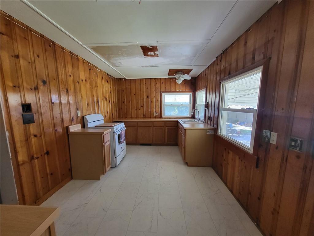 2002 North 3rd Street St. Joseph, MO 64505 - Photo 11 of 21 Gallery Image 11