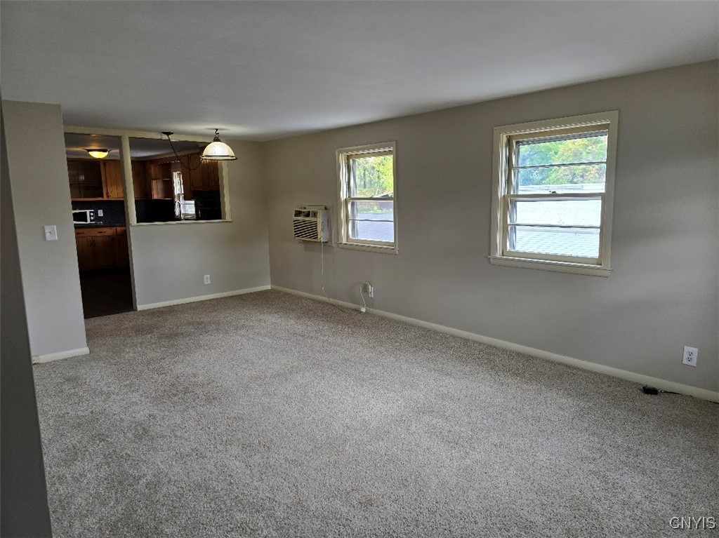 11 Seneca Avenue Oneida, NY 13421 - Photo 11 of 14