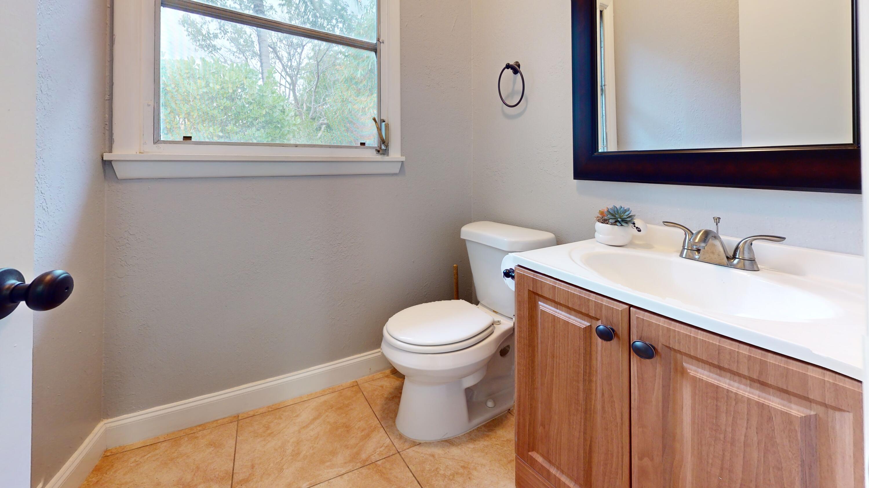 509 Southwest Riverdale Street Stuart, FL 34994 - Photo 15 of 20 1/2 Bath