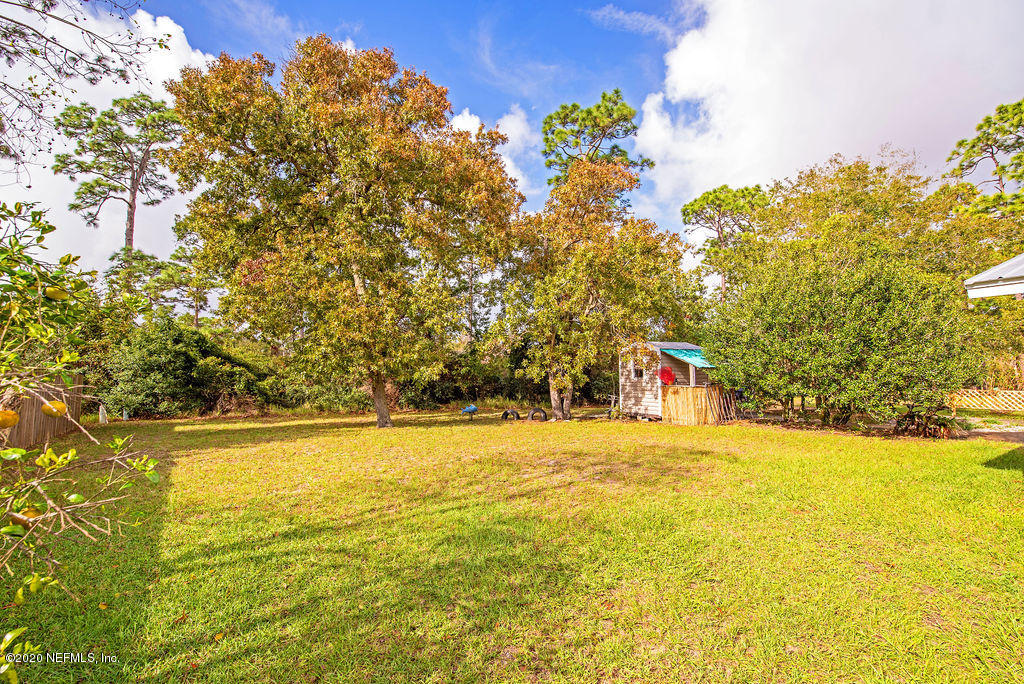 843 Viscaya Boulevard St. Augustine, FL 32086 - Photo 23 of 33 a view of an ocean and a mountain