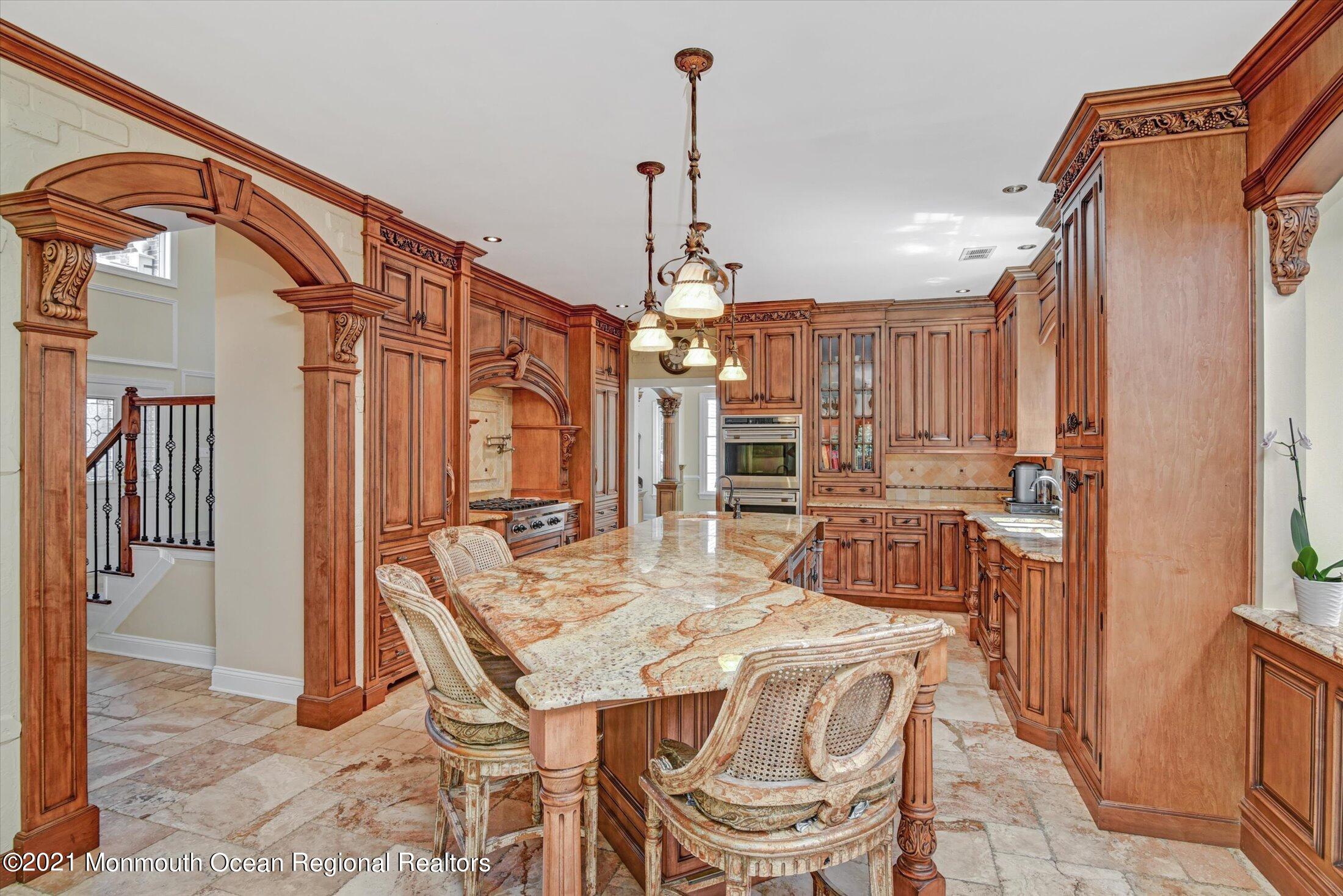 239 Yellowknife Road Morganville, NJ 07751 - Photo 20 of 44 20-Kitchen