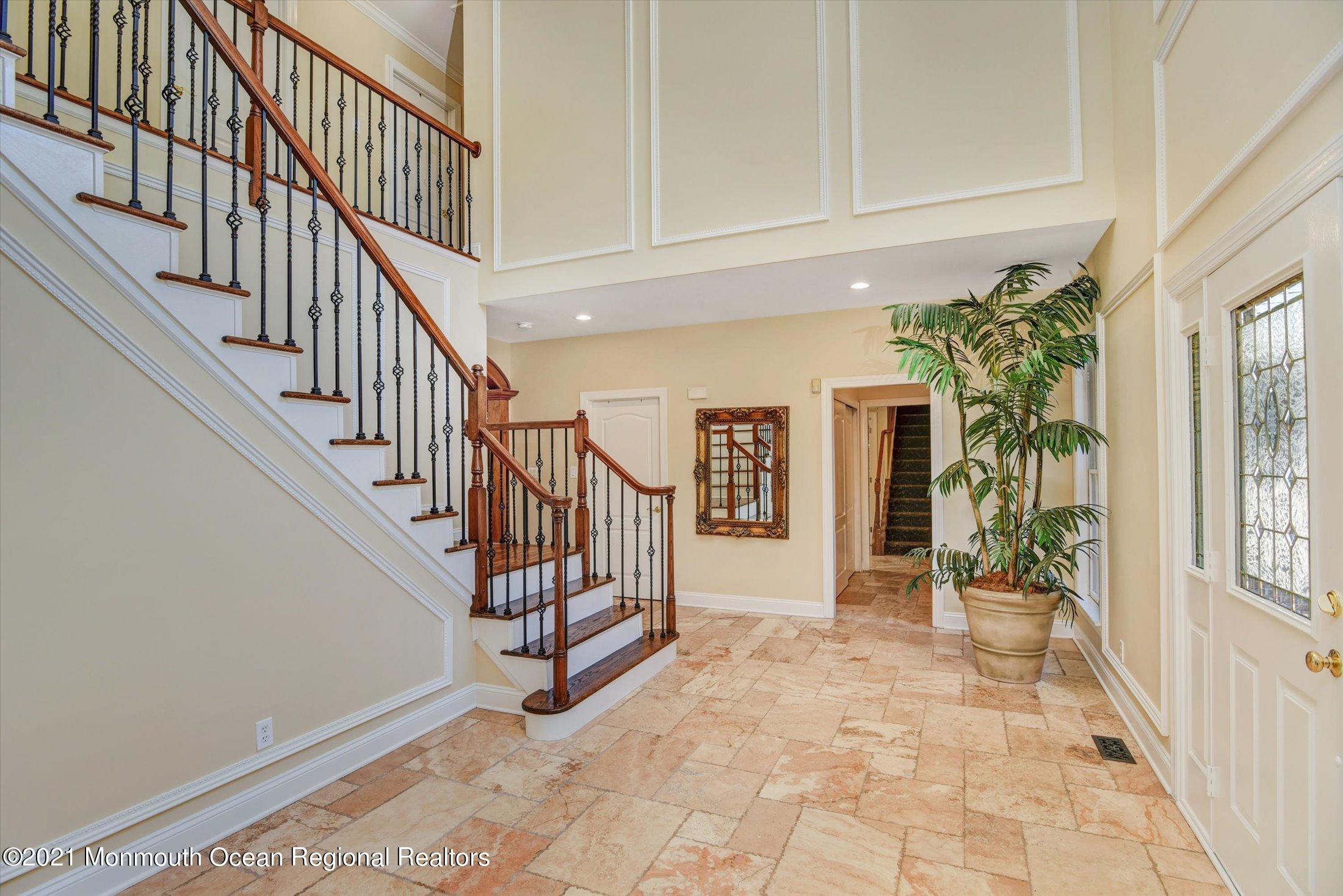 239 Yellowknife Road Morganville, NJ 07751 - Photo 6 of 44 06-Foyer