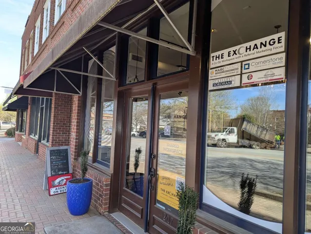 $100 | 207 West Jefferson Street, Madison, GA 30650