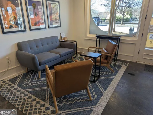 $100 | 207 West Jefferson Street, Madison, GA 30650