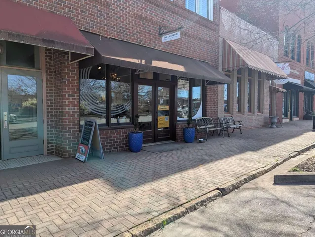 $100 | 207 West Jefferson Street, Madison, GA 30650
