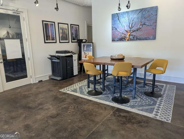 $100 | 207 West Jefferson Street, Madison, GA 30650