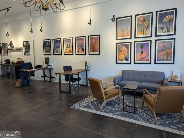 $100 | 207 West Jefferson Street, Madison, GA 30650