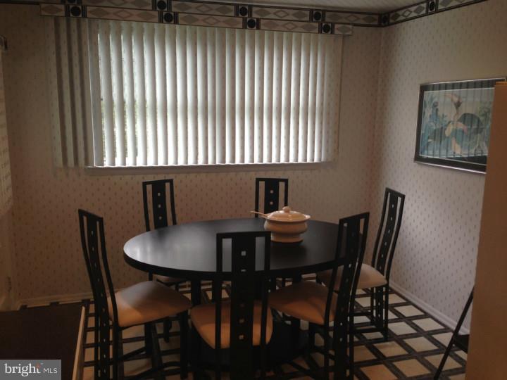 9710 Chapel Road Philadelphia, PA 19115 - Photo 5 of 17