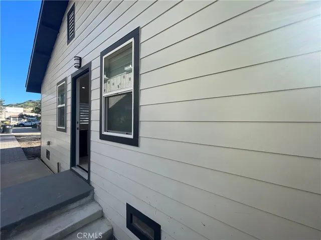 $3,600 | 627 1/2 Fischer Street, Glendale, CA 91205