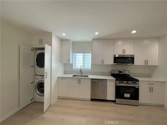 $3,600 | 627 1/2 Fischer Street, Glendale, CA 91205