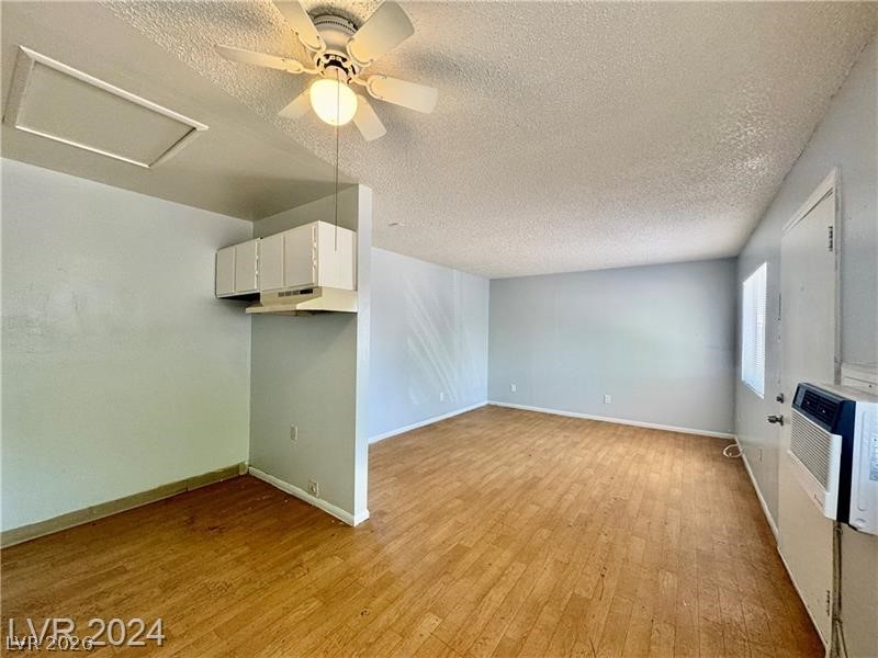 270 Tungsten Street, Unit D Henderson, NV 89015 - Photo 3 of 9