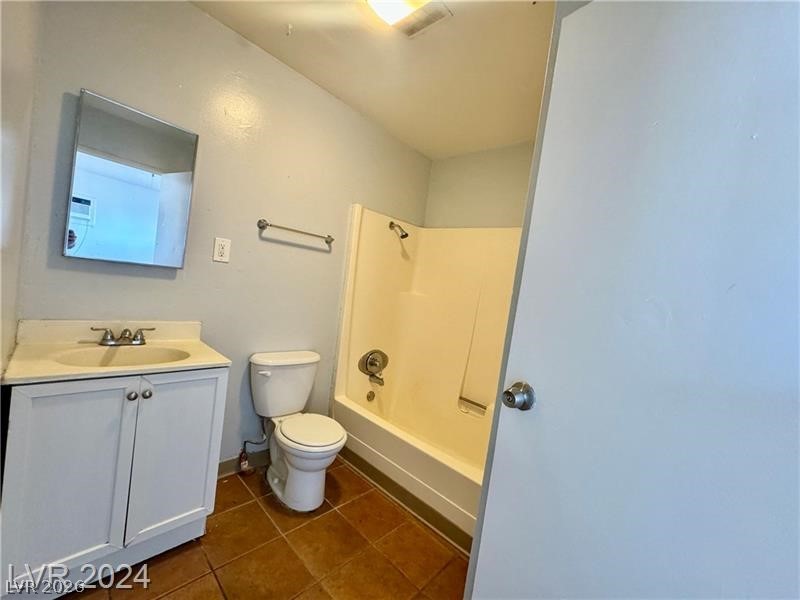 270 Tungsten Street, Unit D Henderson, NV 89015 - Photo 4 of 9
