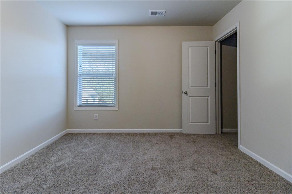 395 Dublin Way Dallas, GA 30132 - Photo 12 of 37
