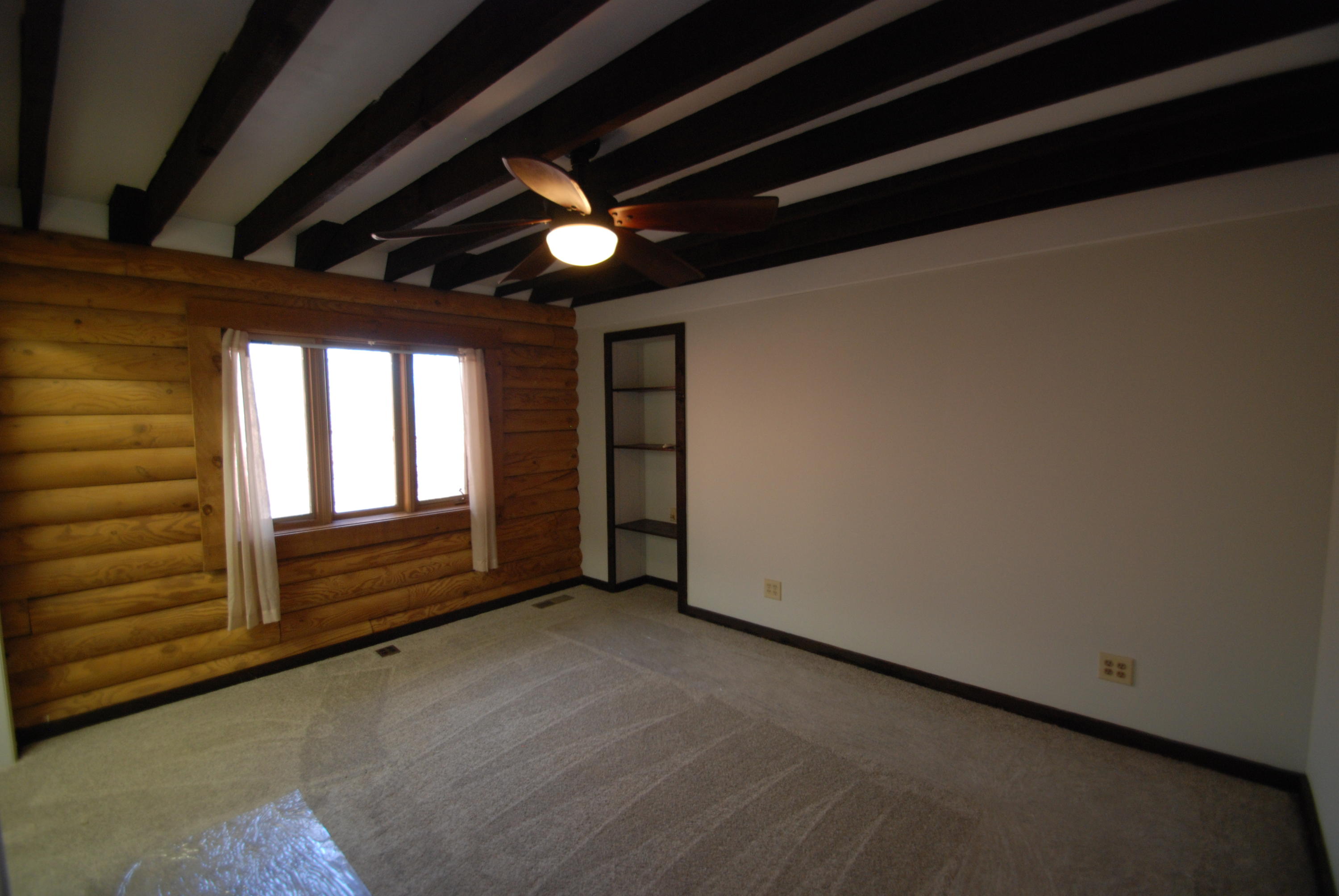 3167 Logan Hill Road Louisville, TN 37777 - Photo 29 of 40 Guest Room