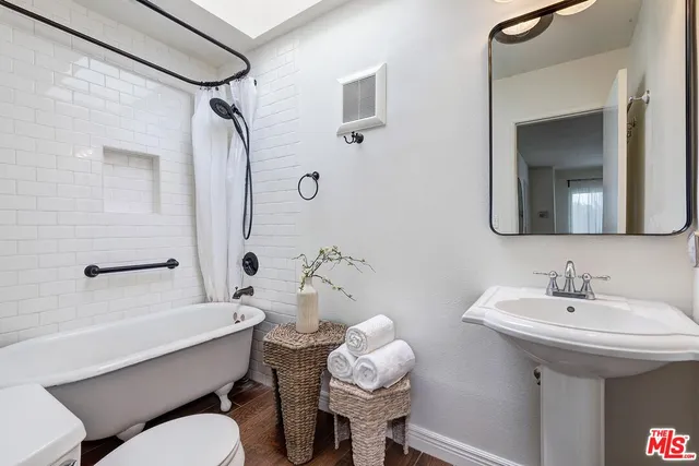 $619,000 | 4900 Overland Avenue, Unit 315, Culver City, CA 90230