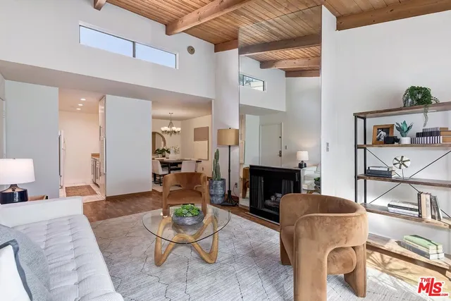 $619,000 | 4900 Overland Avenue, Unit 315, Culver City, CA 90230