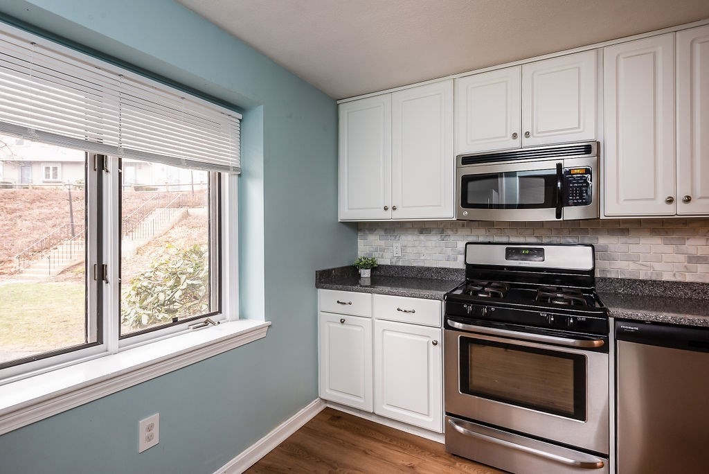 6 Oak Ridge Drive, Unit 2 Maynard, MA 01754 - Photo 5 of 38