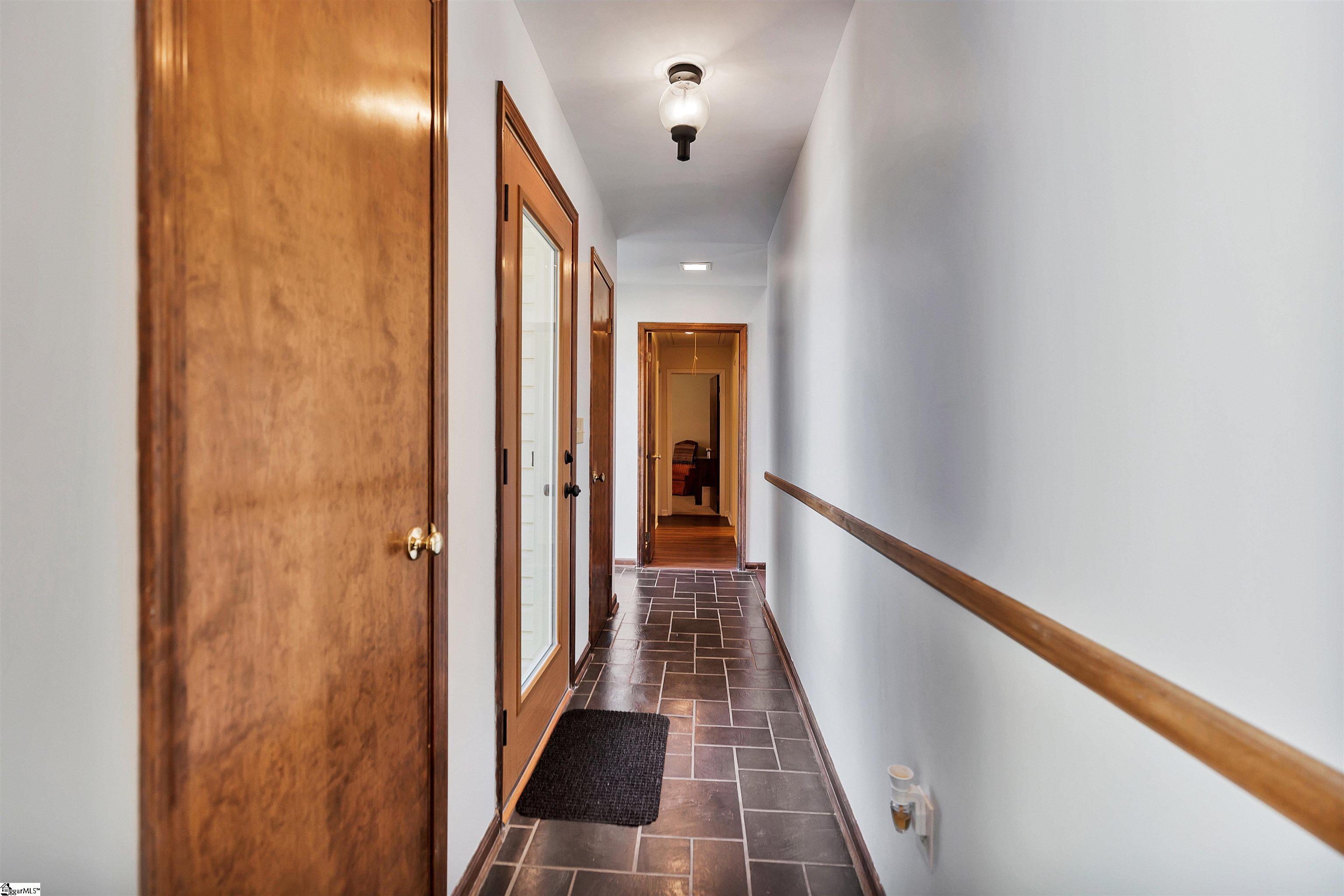 2603 Cobbs Way Anderson, SC 29621 - Photo 3 of 31 Gallery Image 3