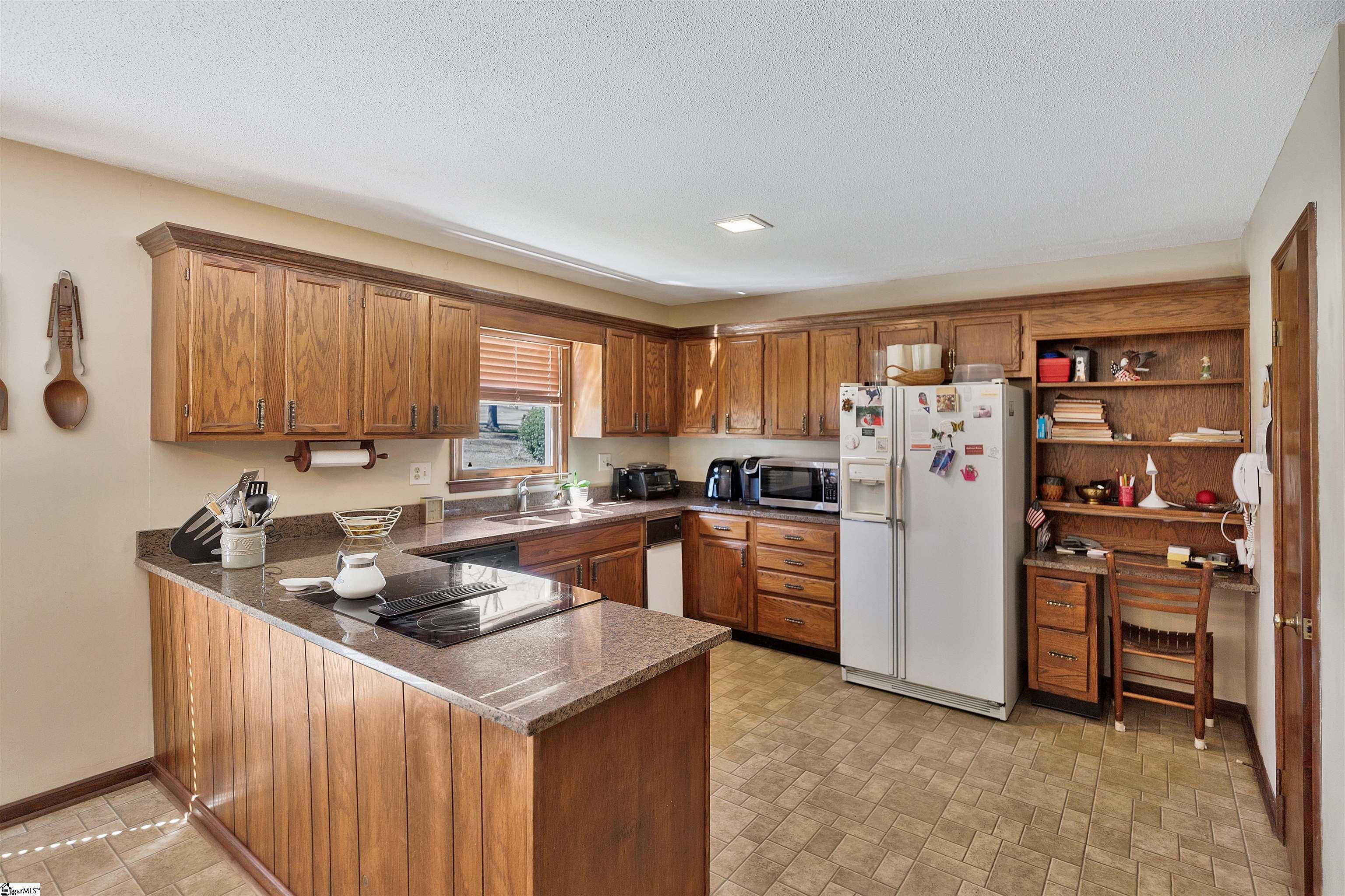 2603 Cobbs Way Anderson, SC 29621 - Photo 8 of 31 Gallery Image 8
