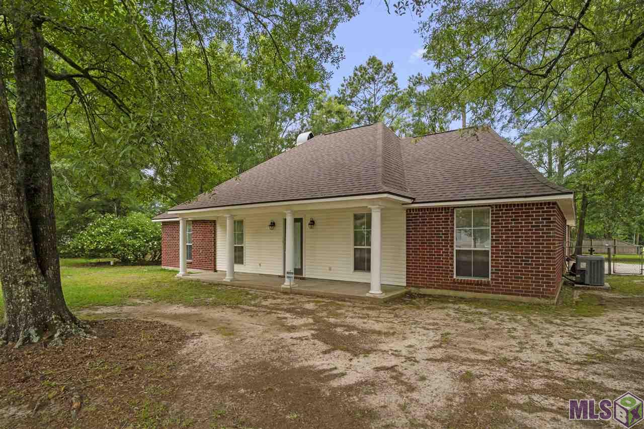 11756 Brown Road Denham Springs, LA 70726 - Photo 2 of 36
