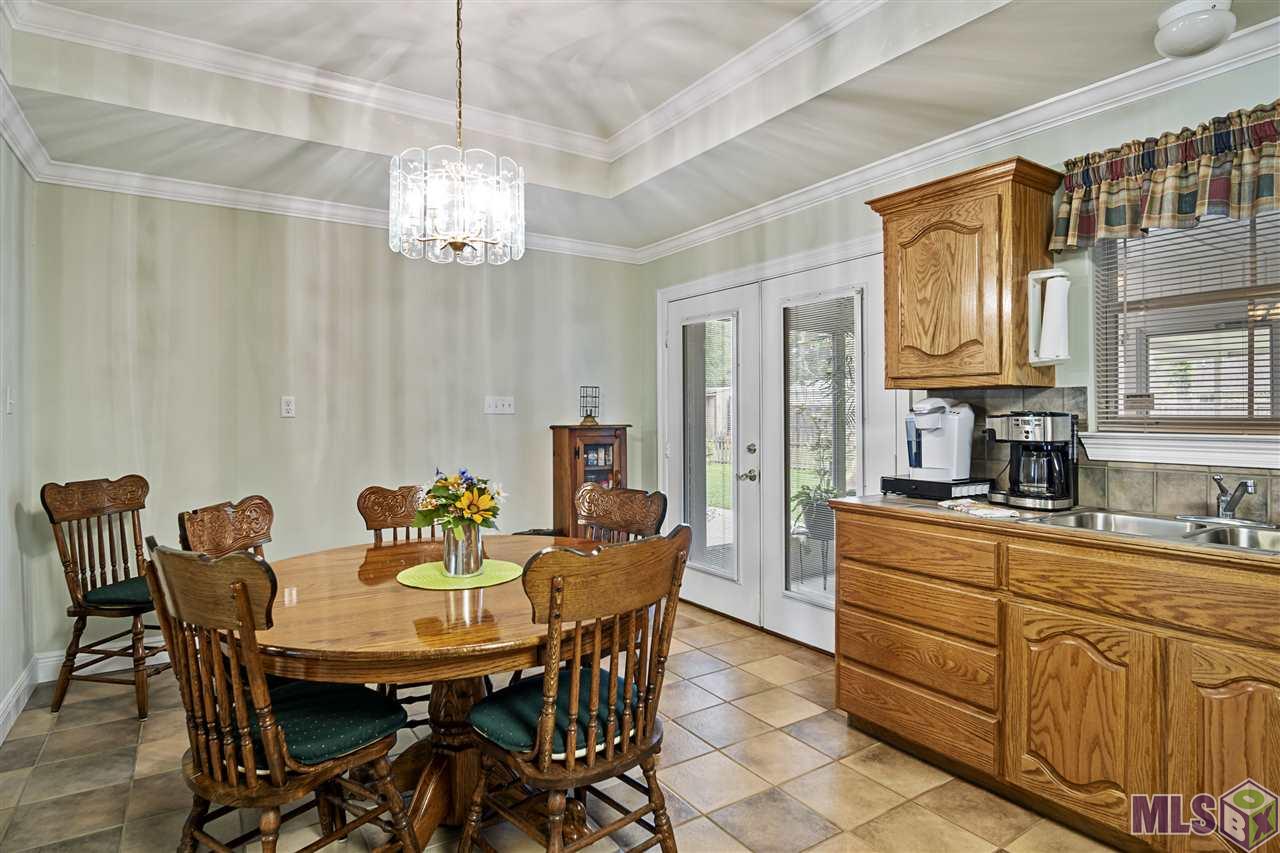 11756 Brown Road Denham Springs, LA 70726 - Photo 28 of 36 Breakfast room