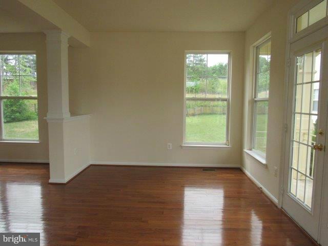 1900 Scaffold Way Odenton, MD 21113 - Photo 9 of 30 Living Room