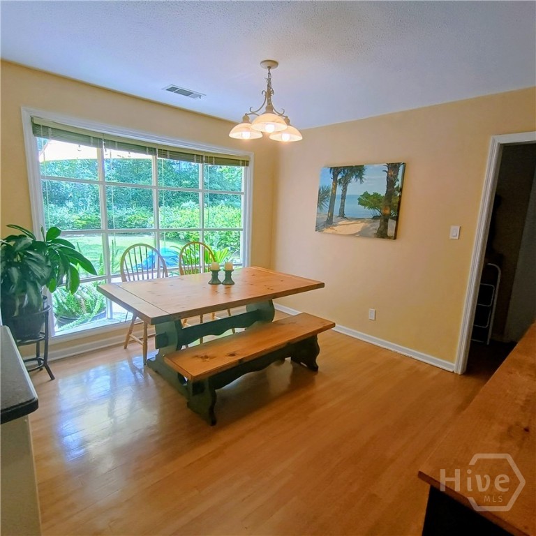 35 Clarendon Road Savannah, GA 31410 - Photo 11 of 41 Breakfast nook