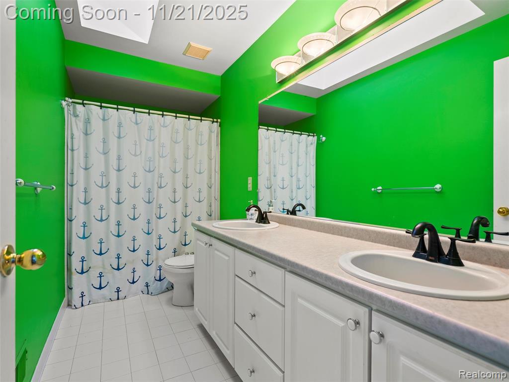 809 Grovecrest Rochester Hills, MI 48307 - Photo 22 of 32