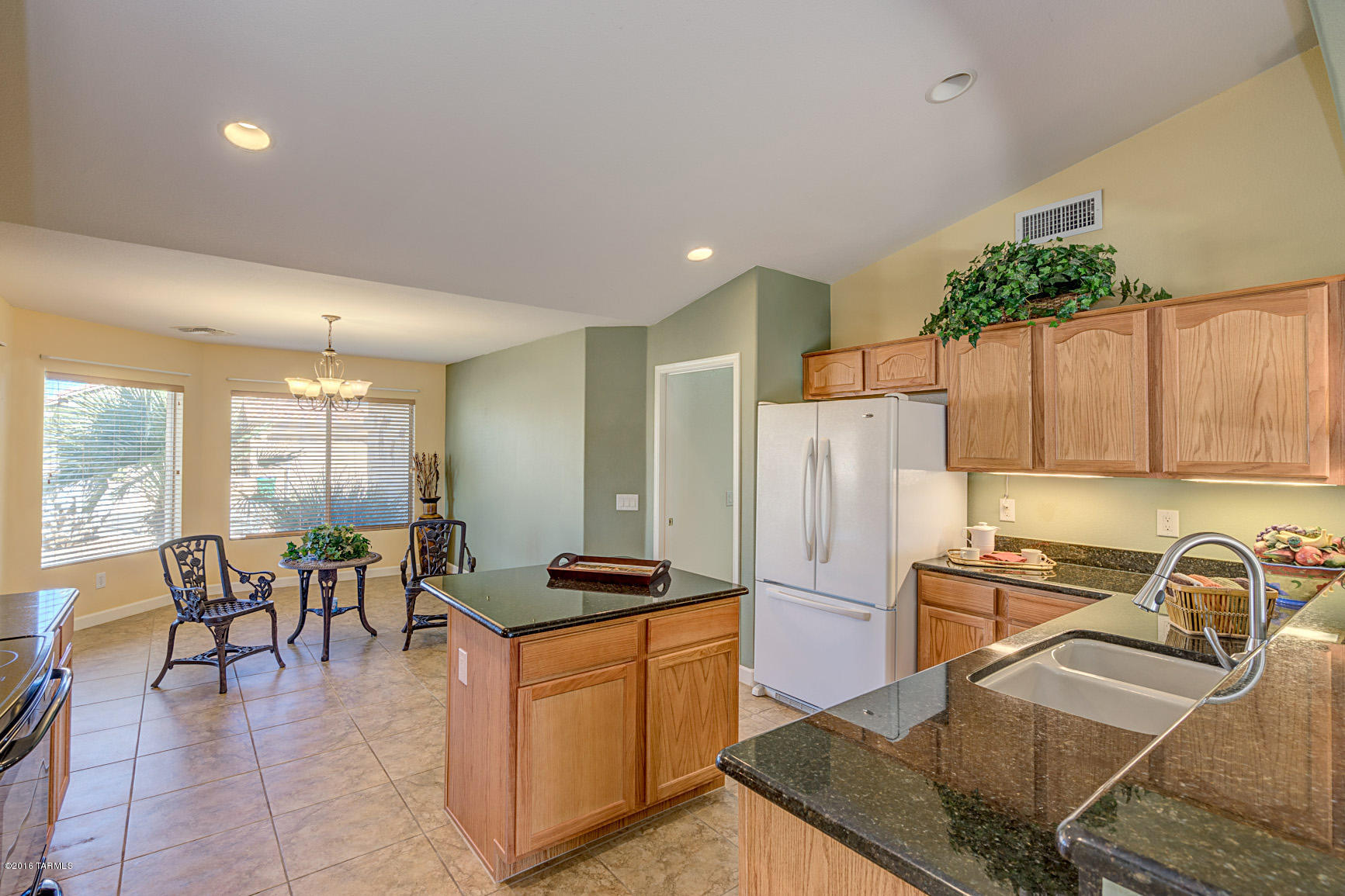 61603 East Border Rock Road Tucson, AZ 85739 - Photo 8 of 28