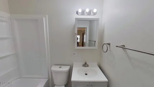 $1,395 | 420 Delaware Avenue, Unit 4, Albany, NY 12209