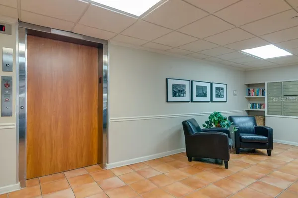 $3,995 | 160 Columbia Drive, Unit 507, Tampa, FL 33606