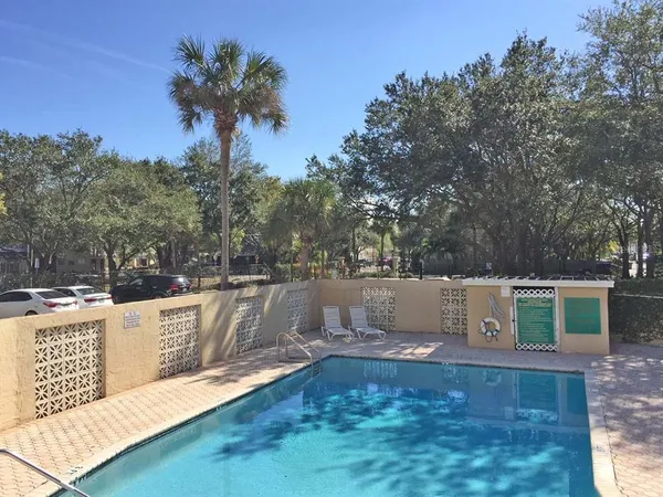 $3,995 | 160 Columbia Drive, Unit 507, Tampa, FL 33606
