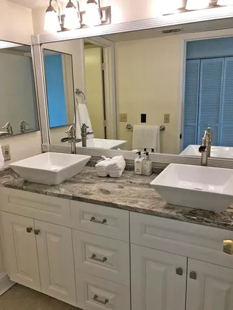 $3,995 | 160 Columbia Drive, Unit 507, Tampa, FL 33606