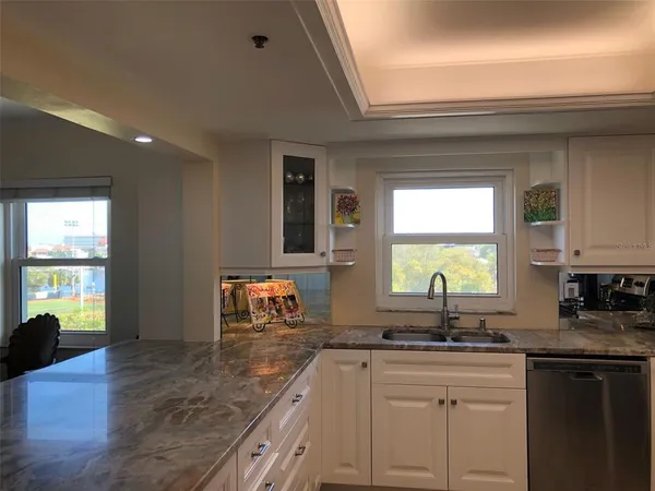 $3,995 | 160 Columbia Drive, Unit 507, Tampa, FL 33606