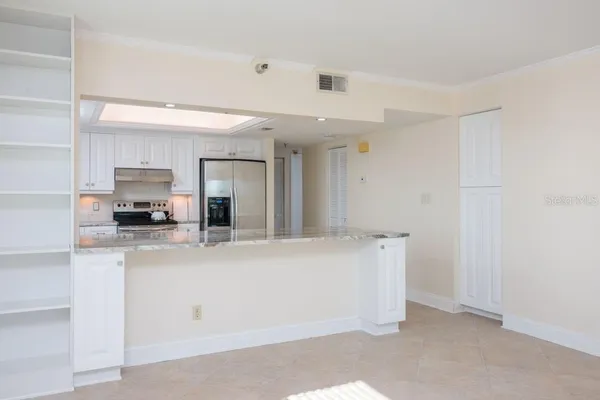 $3,995 | 160 Columbia Drive, Unit 507, Tampa, FL 33606