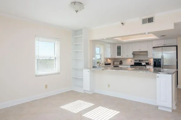 $3,995 | 160 Columbia Drive, Unit 507, Tampa, FL 33606