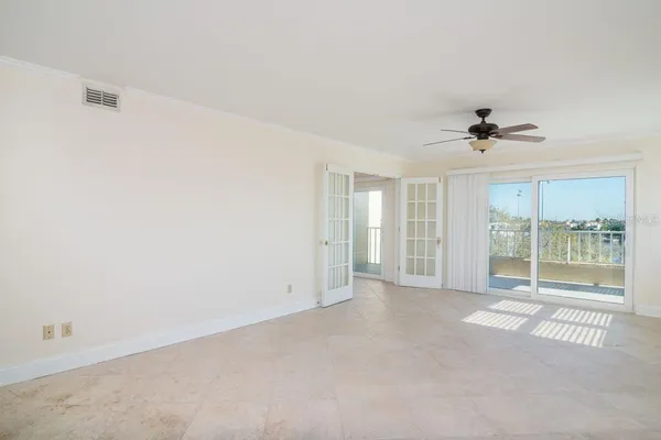$3,995 | 160 Columbia Drive, Unit 507, Tampa, FL 33606