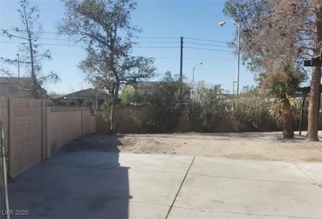 $429,900 | 3711 East Southern Light Drive, Las Vegas, NV 89115