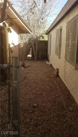 $429,900 | 3711 East Southern Light Drive, Las Vegas, NV 89115