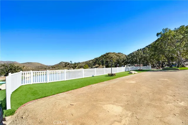 $1,950 | 26346 Pawpaw Court, Unit 1, Corona, CA 92883