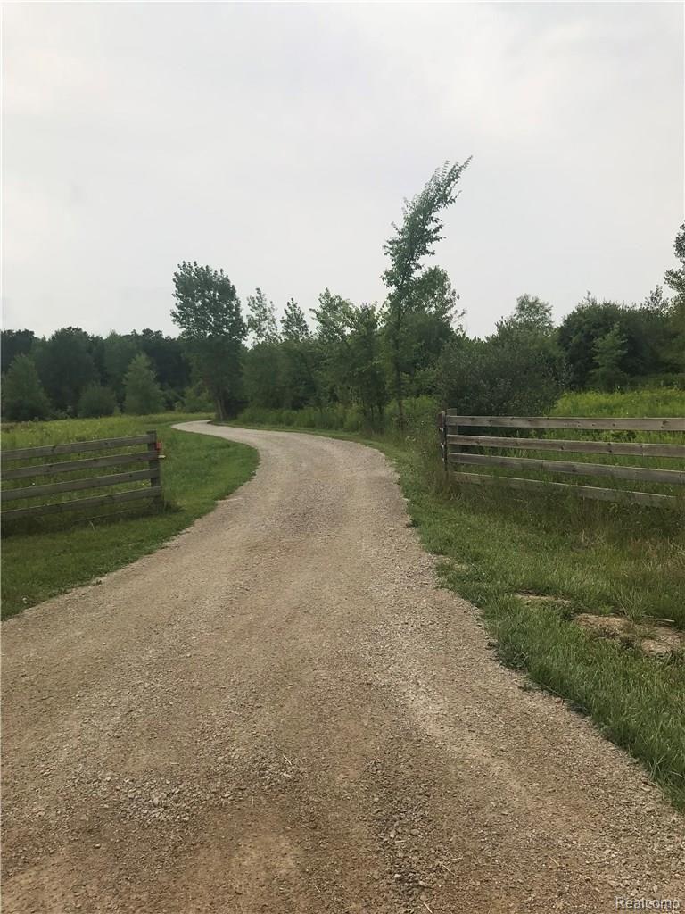 633 North Summers Road Imlay City, MI 48444 - Photo 29 of 31 IMG_2258.jpg
